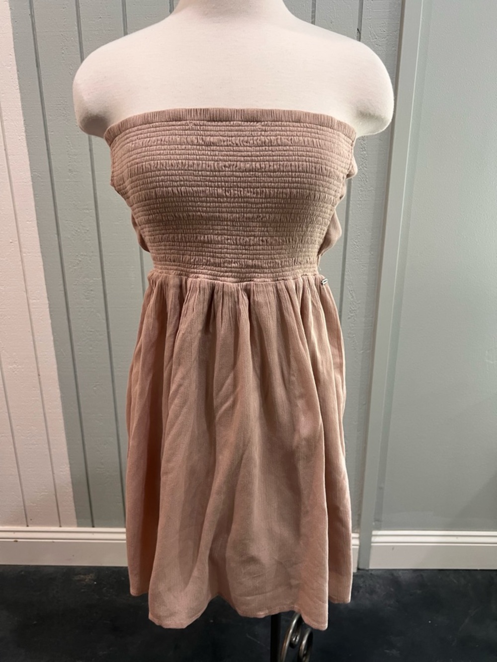 O'Neill Strapless Smocked Bodice Midi Dress in Dusty Rose